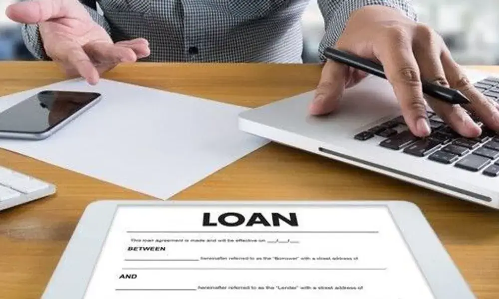 Predictive model framework for reducing loan delinquency