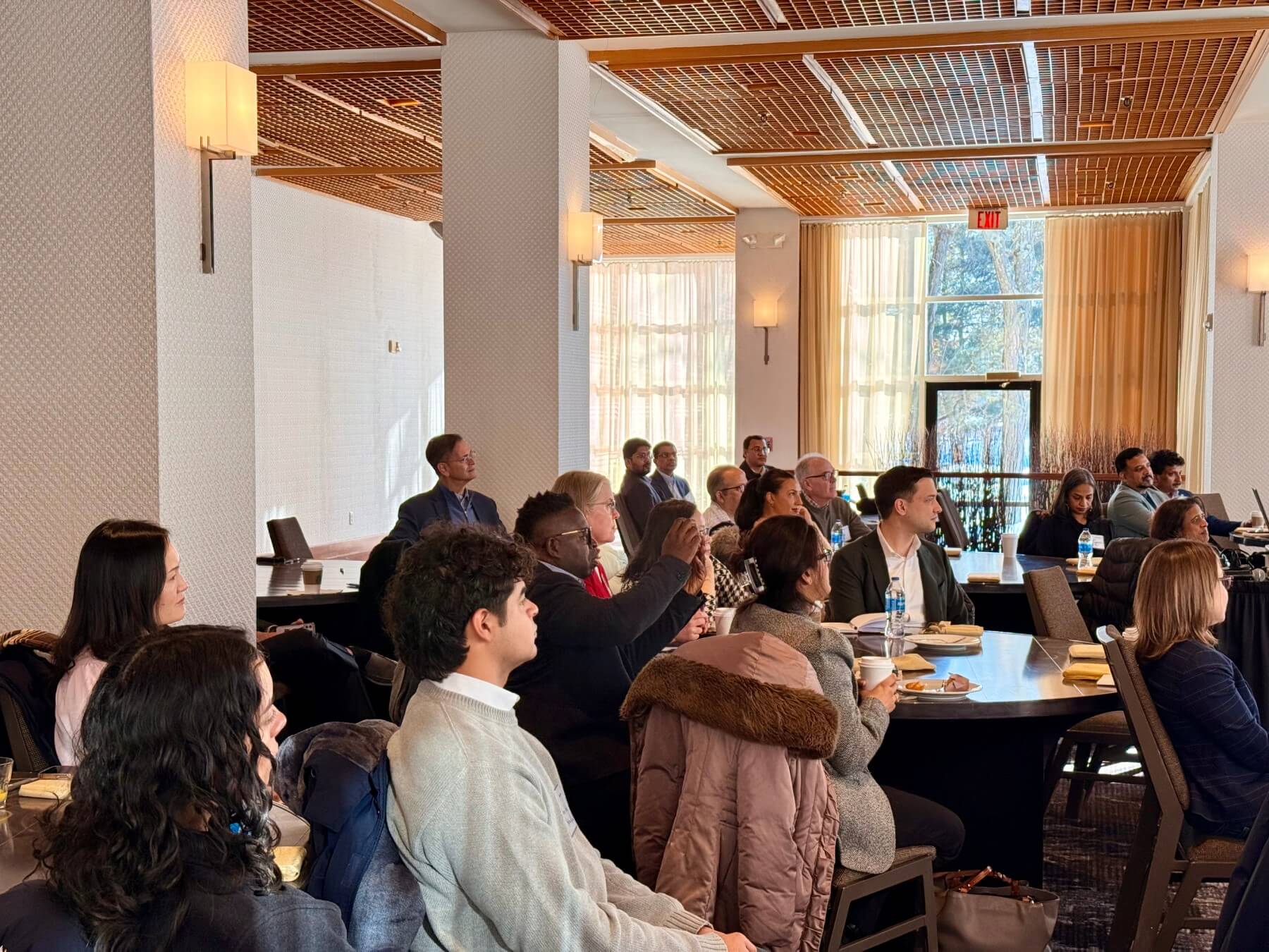 pharma-breakfast-image-002